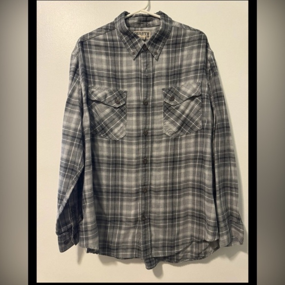 Duluth Trading Co Gray Casual Button Down Shirt